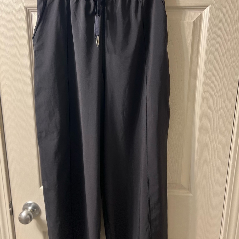 Lululemon Women’s Black Wide Drawstring Pants - Picture 3 of 7
